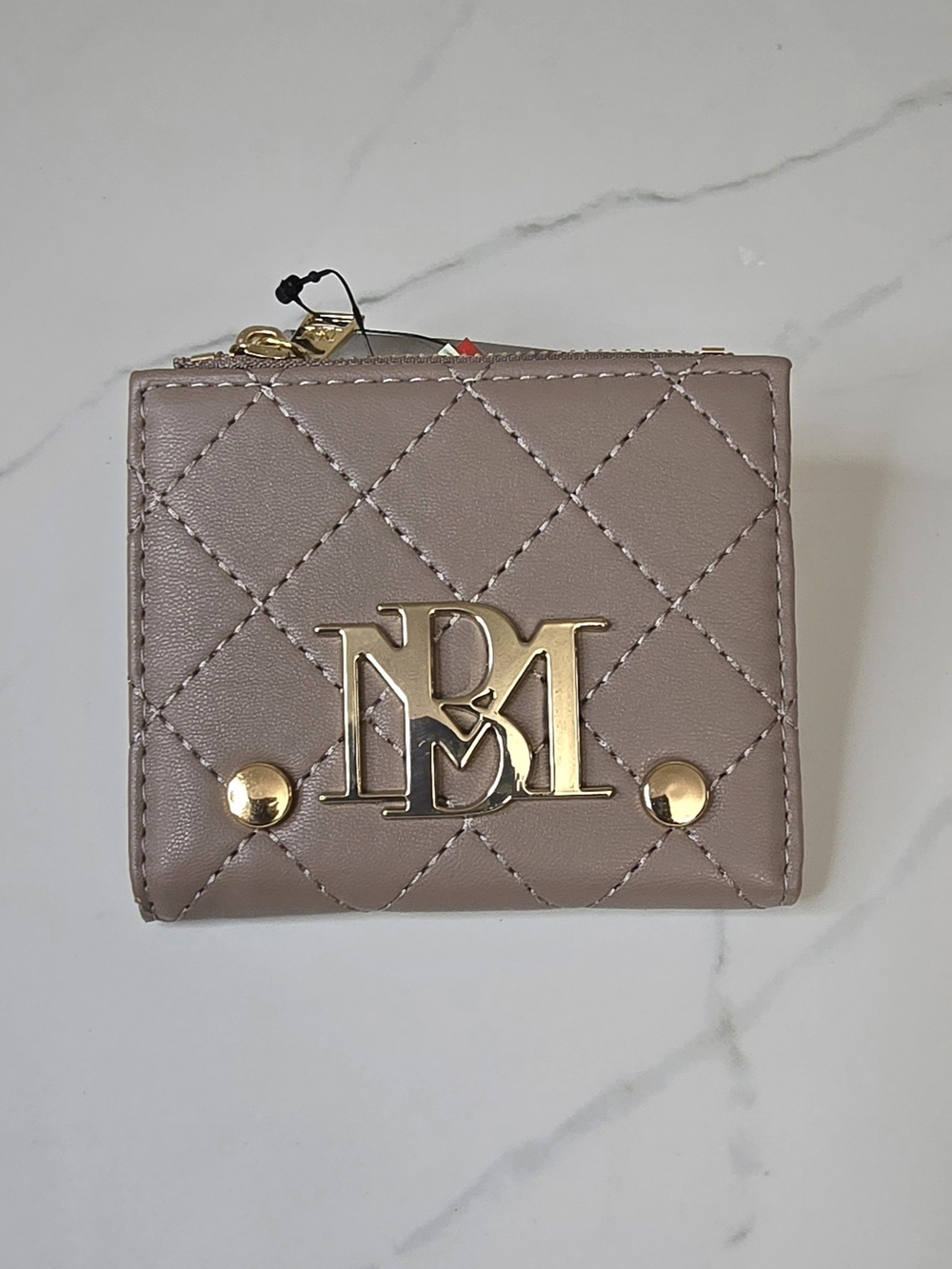 NWT Badgley Mischka Quilted Taupe Card Holder Wallet with Zip Coin Pocket